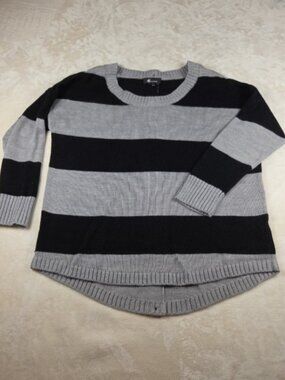 AB Studio Gray & Black Striped Sweater – Women’s Large